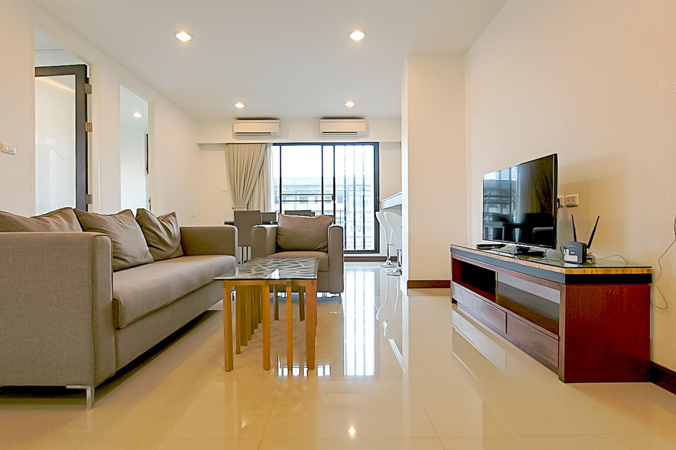 Immaculate Three Bedroom Condo for Rent in Ekkamai-1