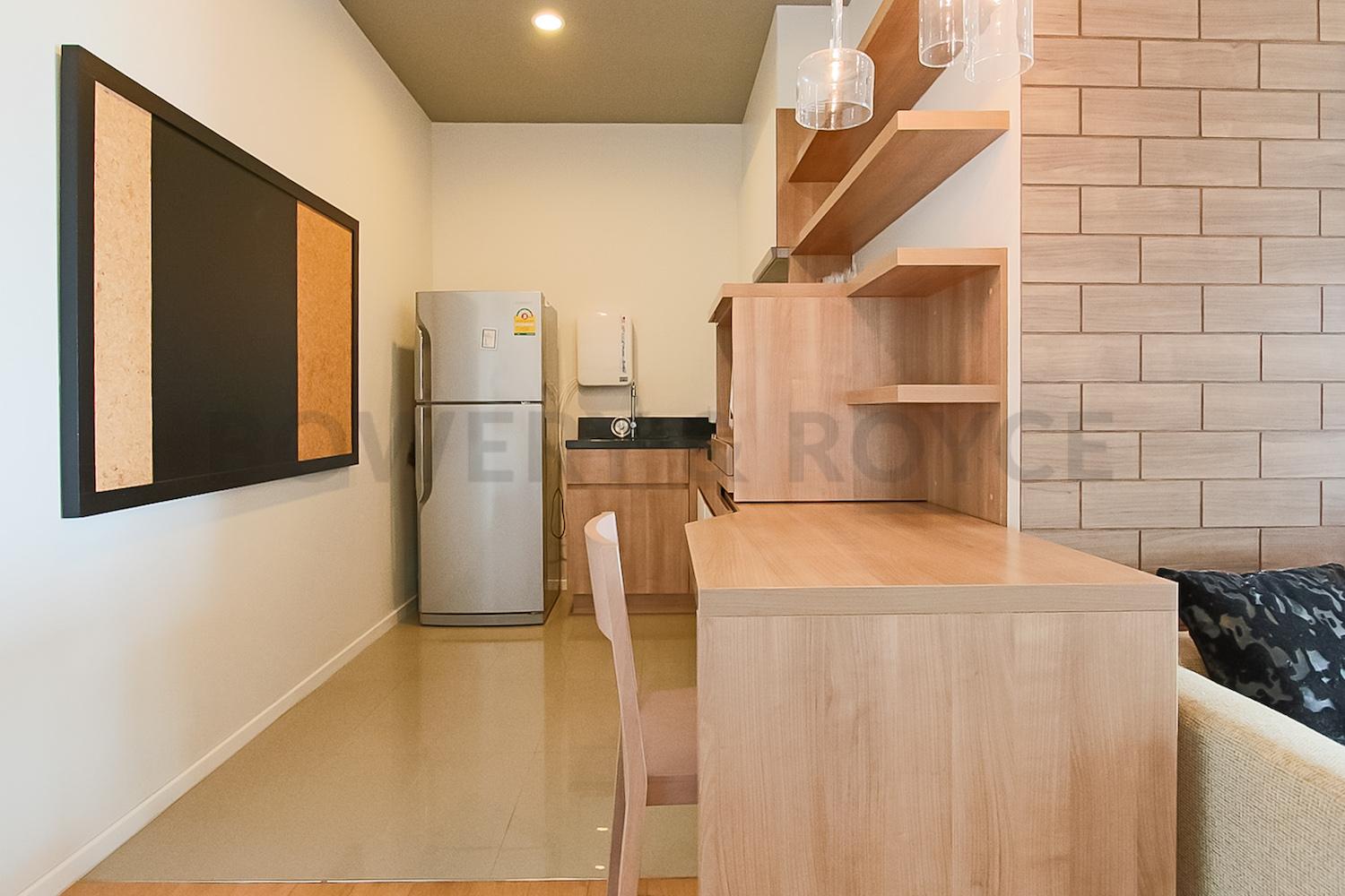 Lovely One Bedroom Condo For Rent In On Nut-2