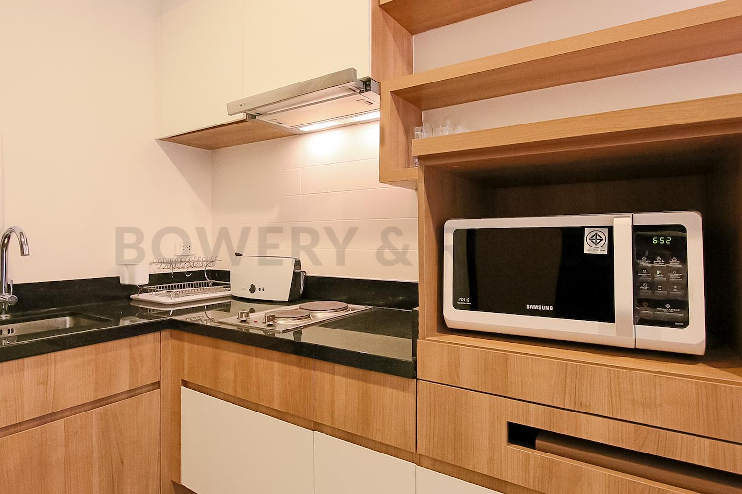 Lovely One Bedroom Condo For Rent In On Nut-3