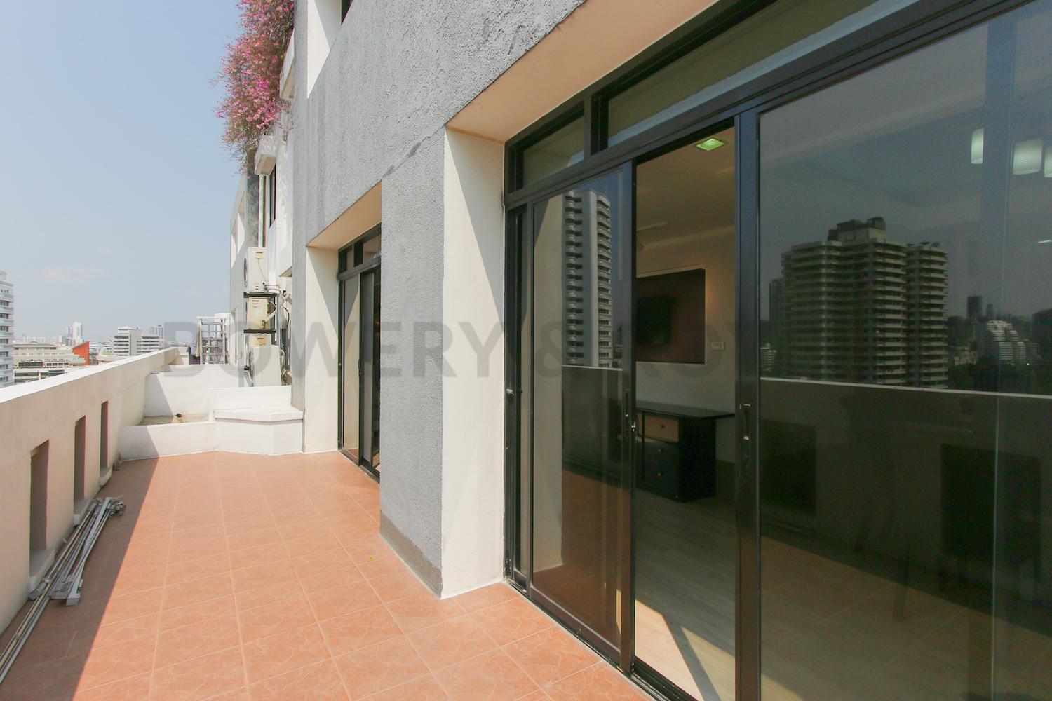 Lovely-Two-Bedroom-Duplex-Condo-for-Rent-in-ThongLor-32