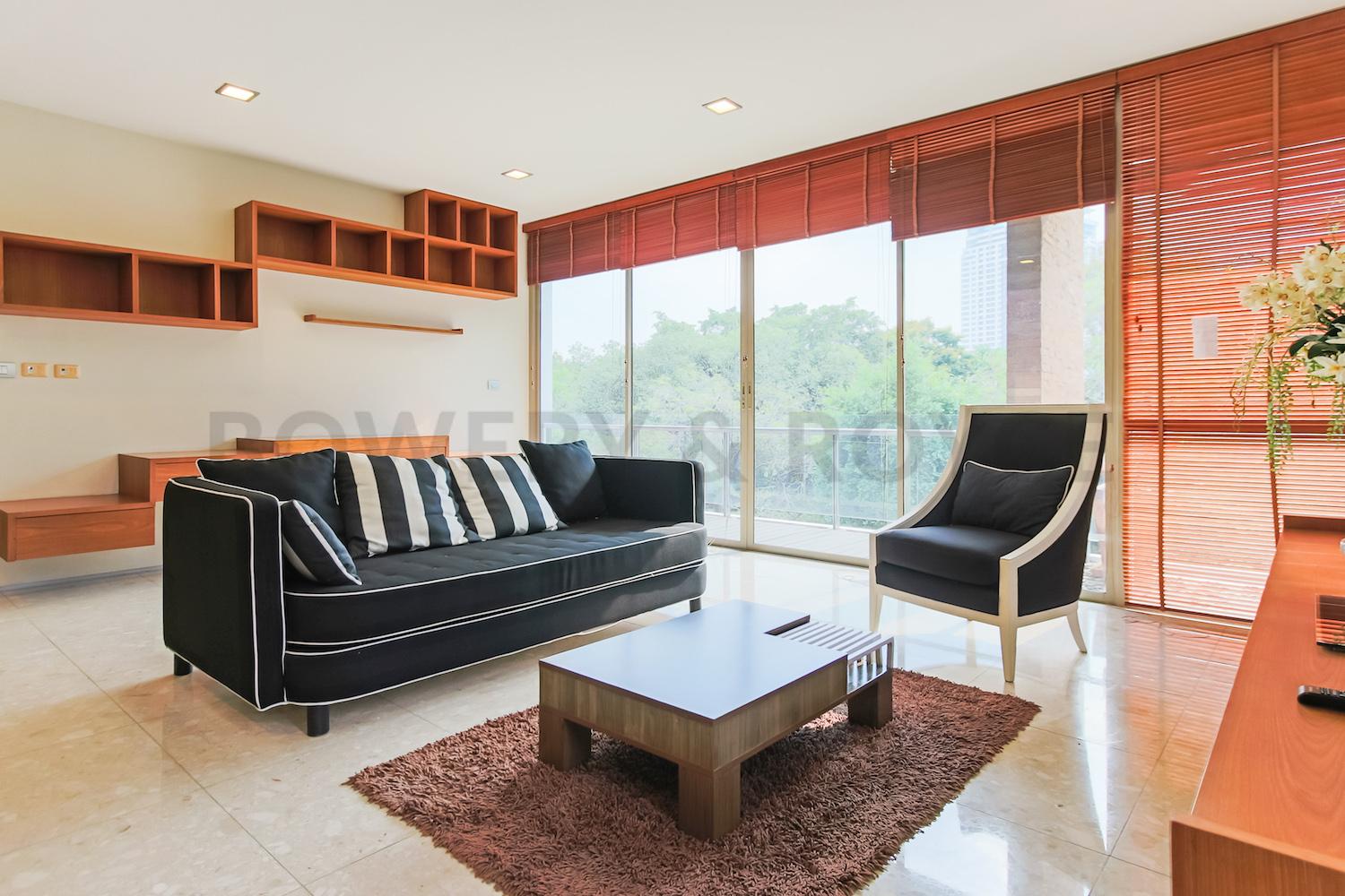 Spacious-Two-Bedroom-Condo-for-Rent-in-PhraKanong-1