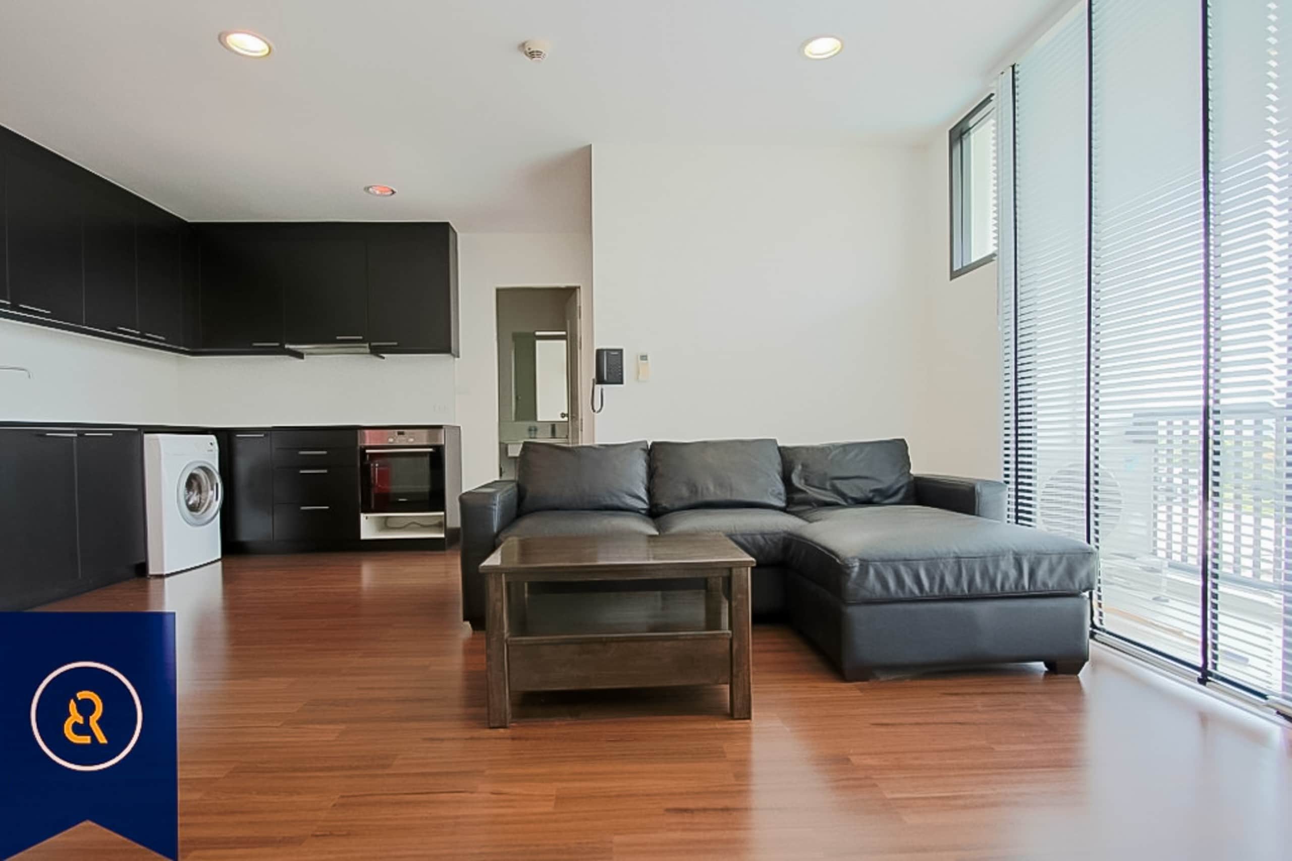 affordable-two-bedroom-for-rent-and-for-sale-in-ekkamai-1