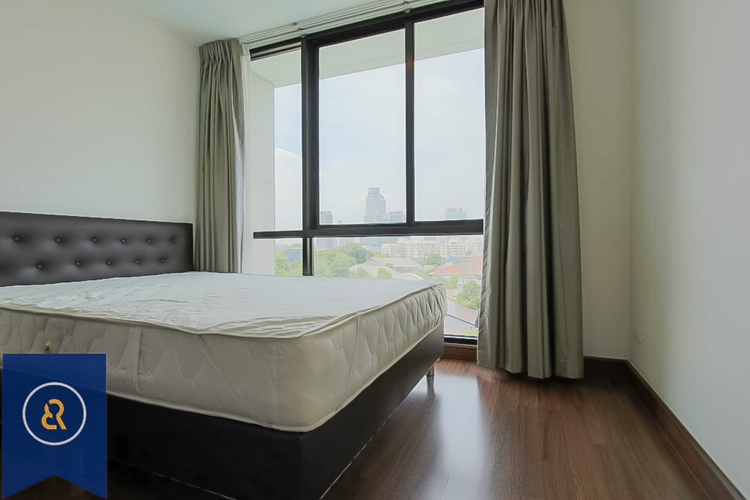 affordable-two-bedroom-for-rent-and-for-sale-in-ekkamai-6