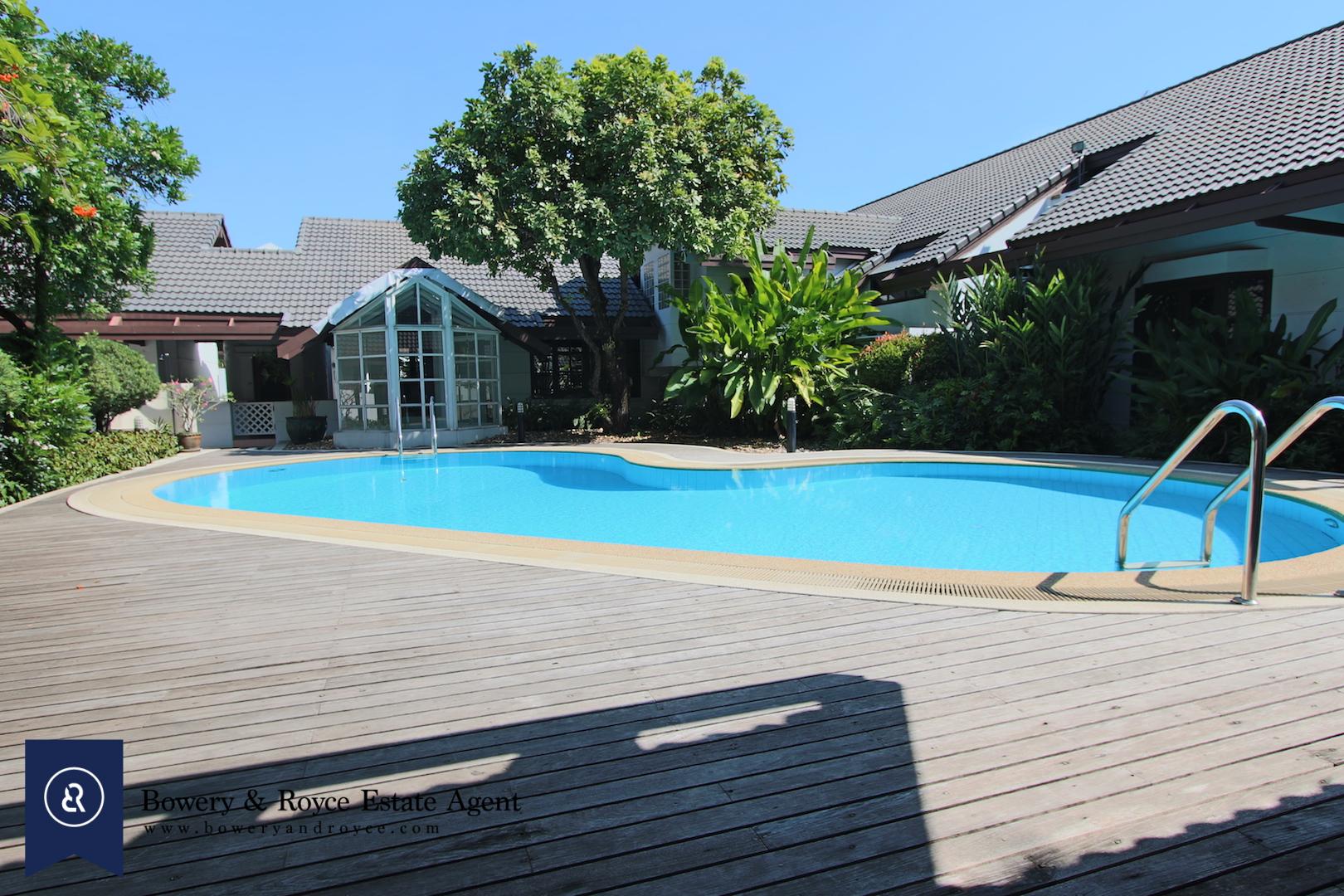 Beautiful-Four-Bedrooms-Villa-for-Rent-in-Ekkamai-2