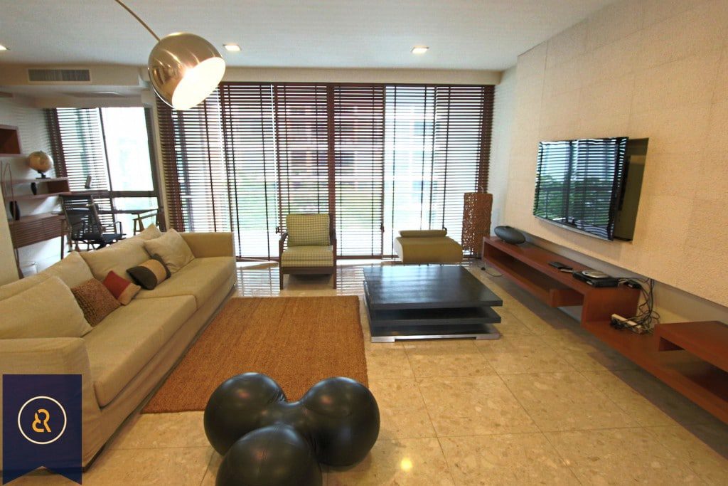 Great-Space-Three-Bedroom-Condo-for-Rent-in-Phrah-Khanong-1-1024x683
