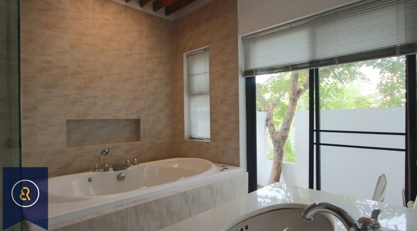 Modern-Three-Bedroom-Duplex-for-Rent-in-Thong-Lor-with-Private-Pool-9-830x460