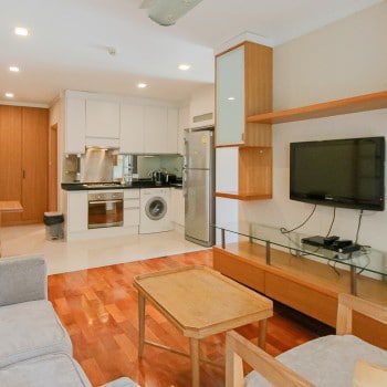 Pet-Friendly-Two-Bedroom-Apartment-for-Rent-in-Thong-Lor-3