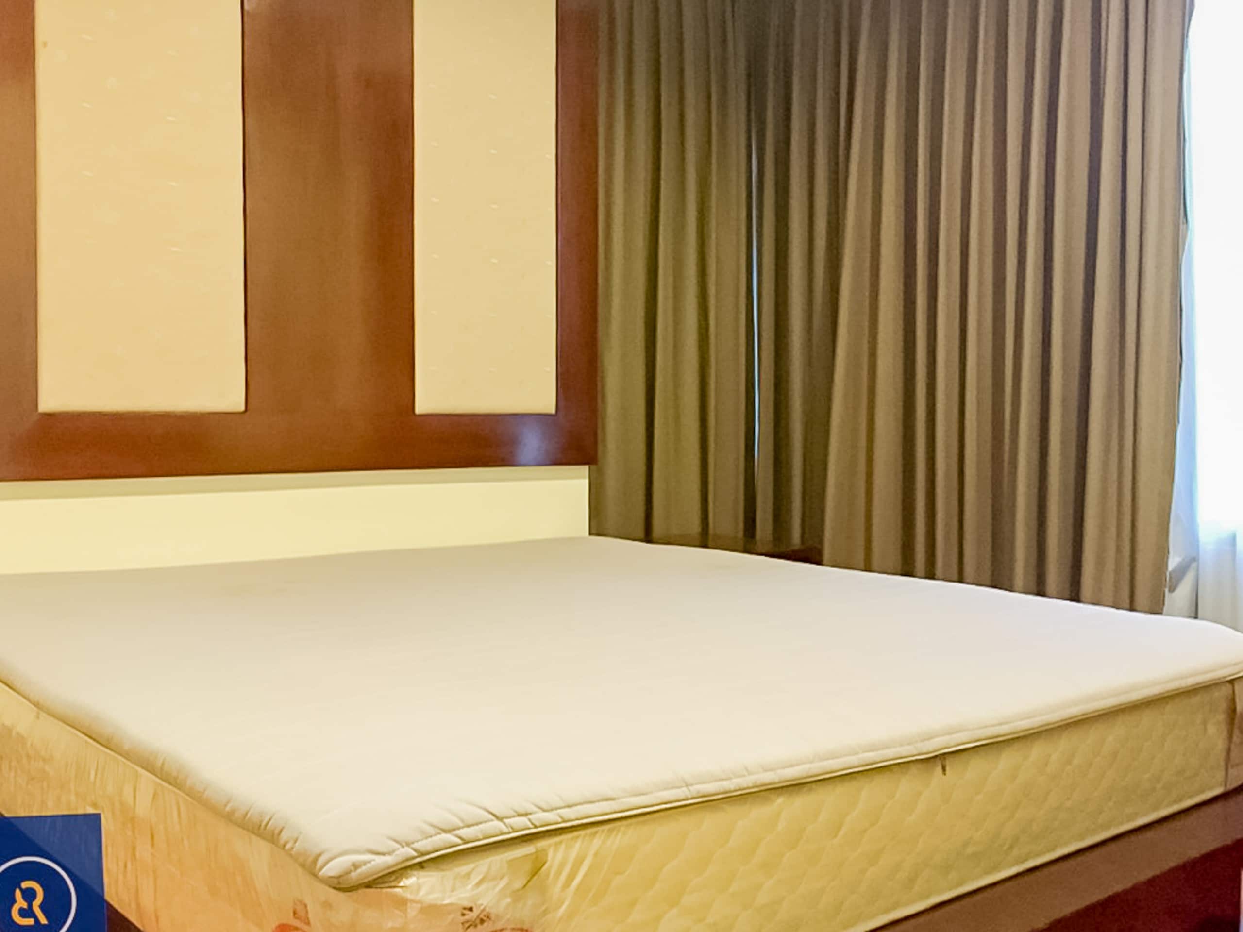 Two-Bedroom-Condo-for-Rent-in-Prime-Location-Thong-Lor-bedroom-2-1024x768