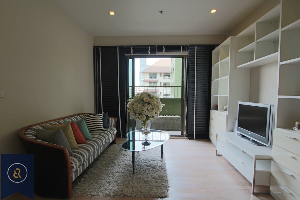 chic-one-bedroom-condo-for-rent-in-thonglor-2-1024x683