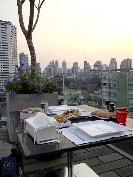 luxurious-three-bedroom-condo-for-rent-in-phrom-pong-roof-top-terrace-3