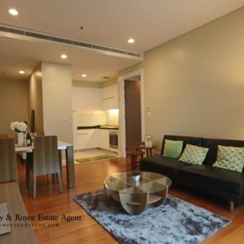 modern-two-bedroom-condo-for-rent-in-Phromphong-02