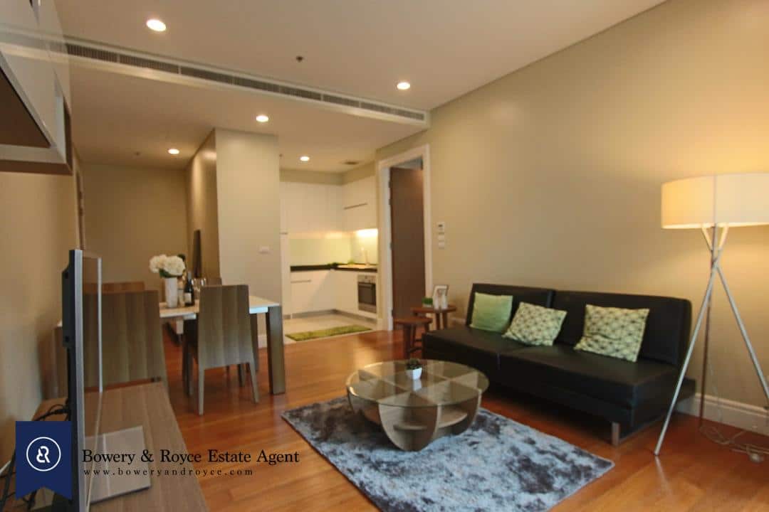modern-two-bedroom-condo-for-rent-in-Phromphong-02