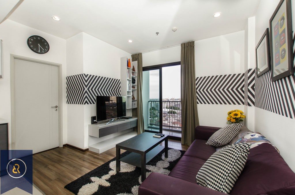 stylish-one-bedroom-condo-in-phrah-kha-nong-3-1024x678