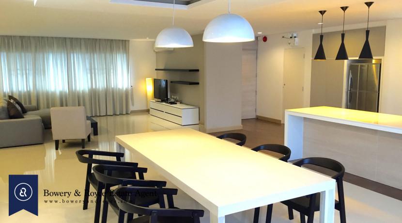 well-loved-three-bedroom-condo-for-rent-in-thonglor-11-830x460