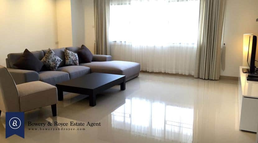 well-loved-three-bedroom-condo-for-rent-in-thonglor-5-830x460