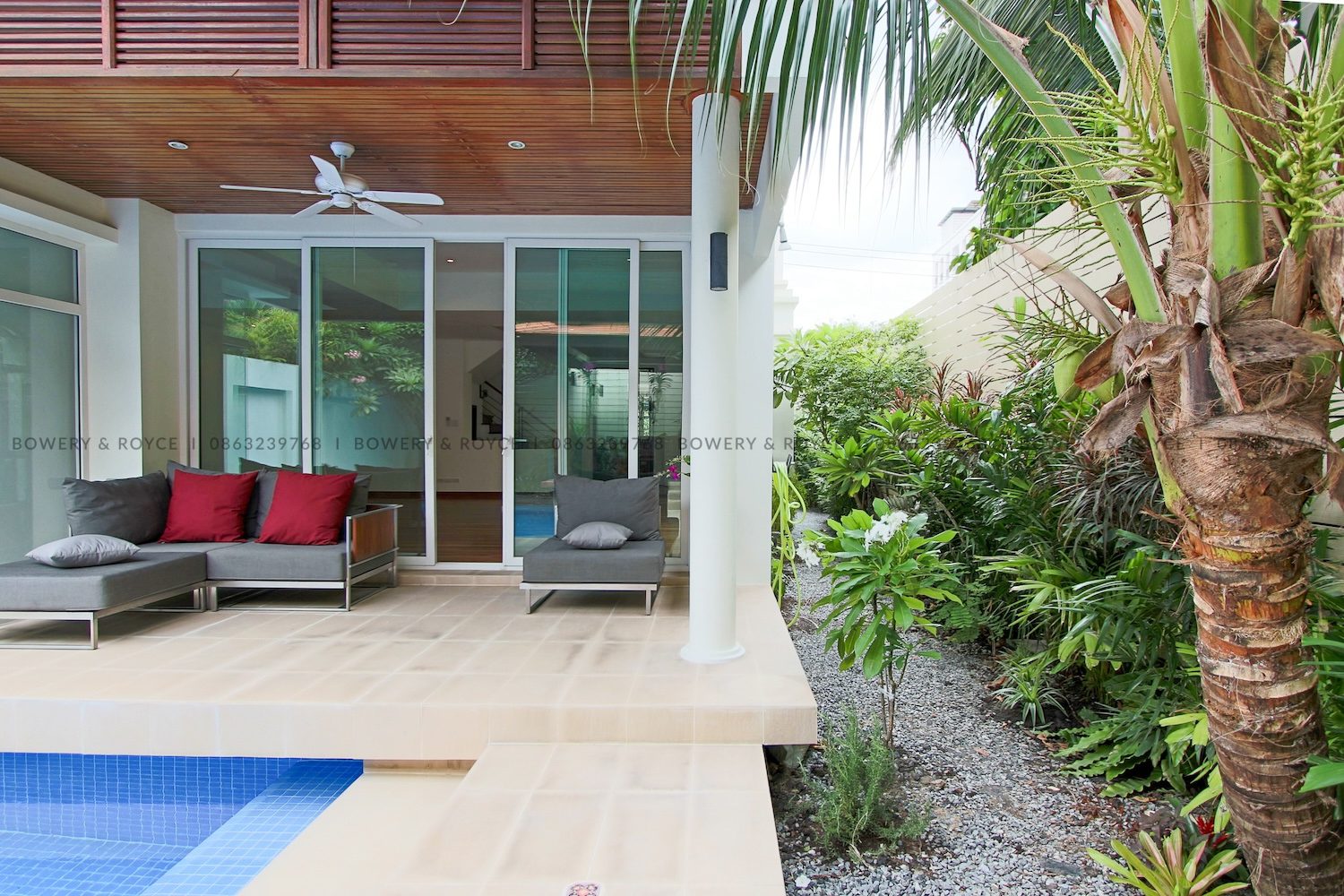 Beautiful Four Bedroom Villa with Private Pool for rent in Phrom Phong