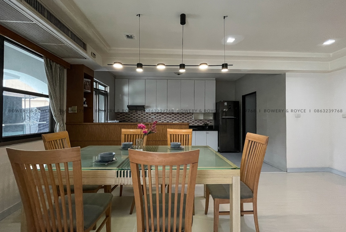 Cozy Three Bedroom Condo for Rent and for Sale in Phrom Phong