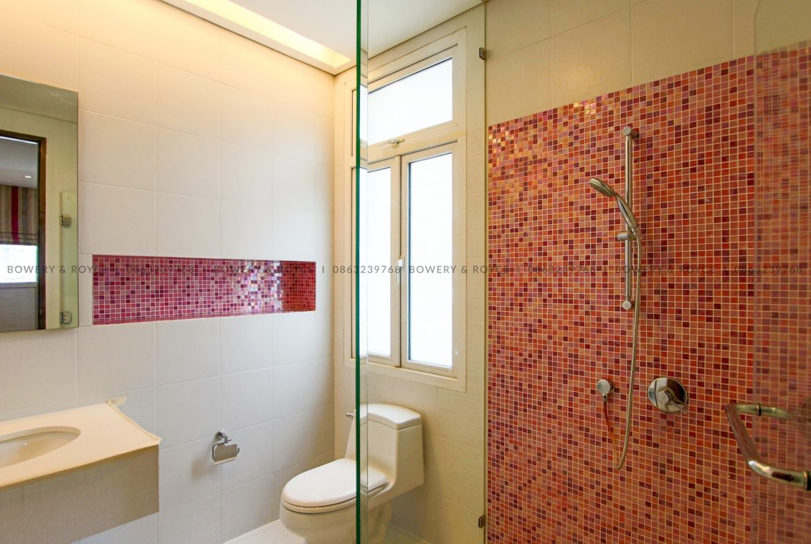 Beautiful Four Bedroom Villa with Private Pool for rent in Phrom Phong