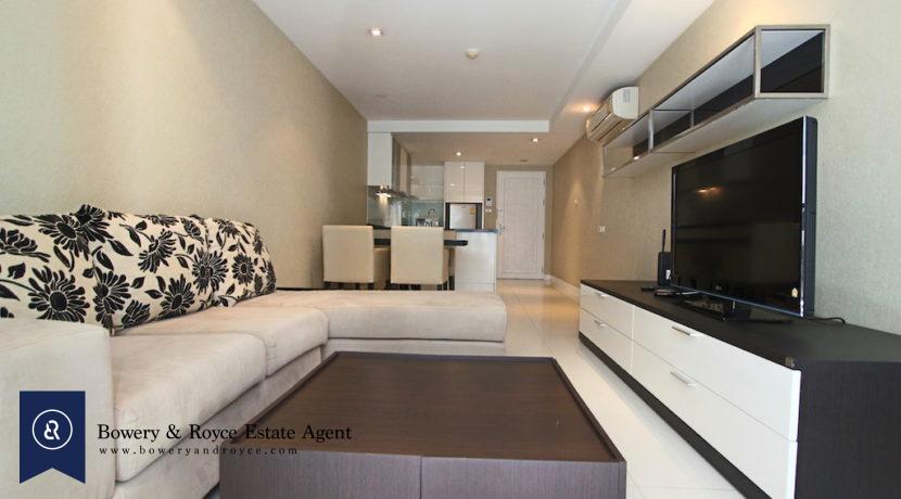 Affordable One Bedroom Condo for Rent in Ekkamai