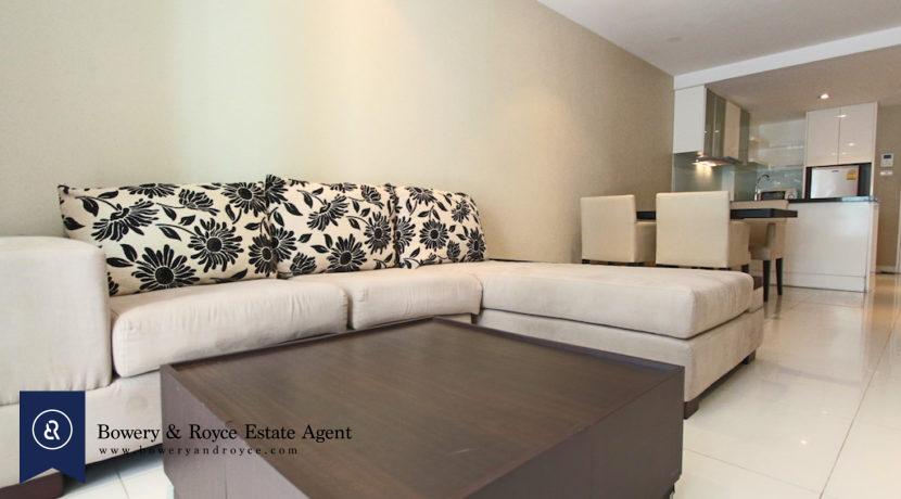 Affordable One Bedroom Condo for Rent in Ekkamai