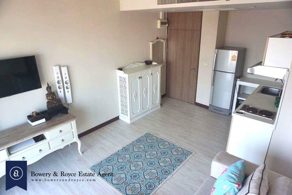 CHIC-ONE-BEDROOM-CONDO-FOR-RENT-IN-THONGLOR-5-1024x684