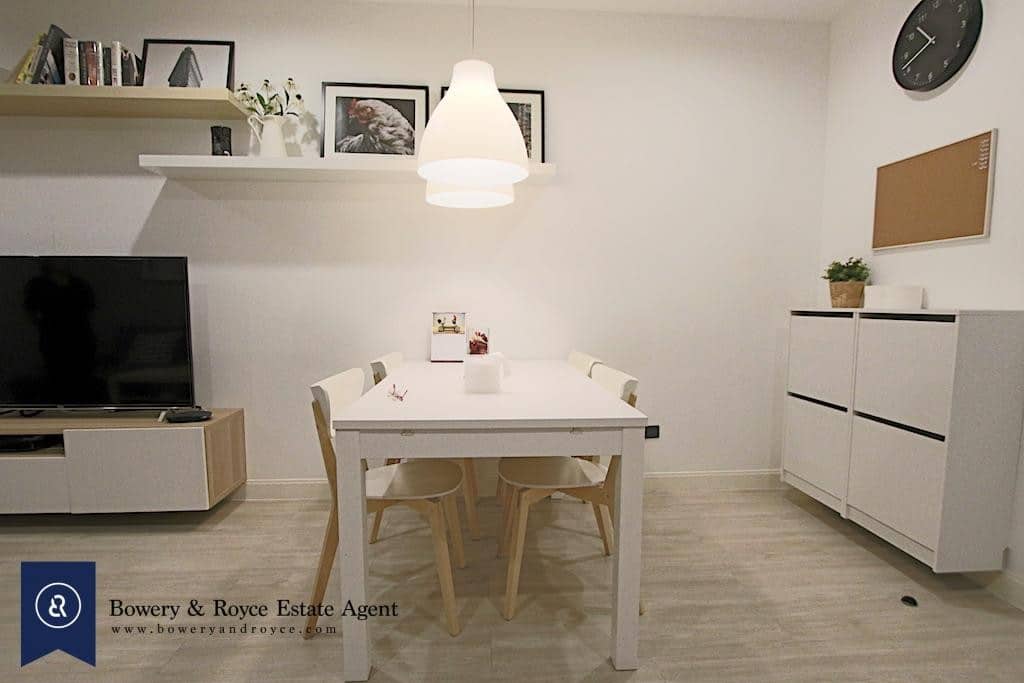 Chic-and-stylish-two-bedroom-condo-for-rent-in-phromphong-4-1-1024x683