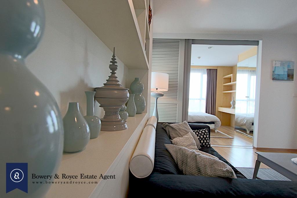 Comfortable One Bedroom Condo for Rent in Ekkamai