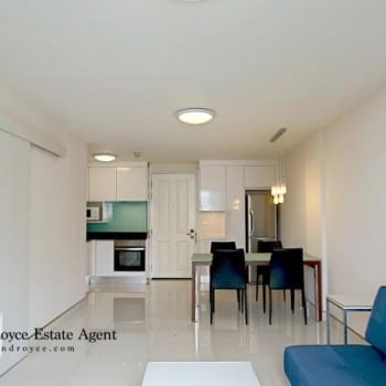 Peaceful One Bedroom Condo for Rent in Phra Khanong