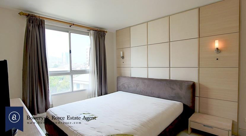 Peaceful One Bedroom Condo for Rent in Phra Khanong