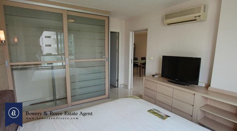 Peaceful One Bedroom Condo for Rent in Phra Khanong