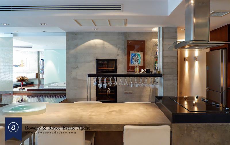Contemporary Two Bedroom Plus Office Condo for Sale in Phra Khanong