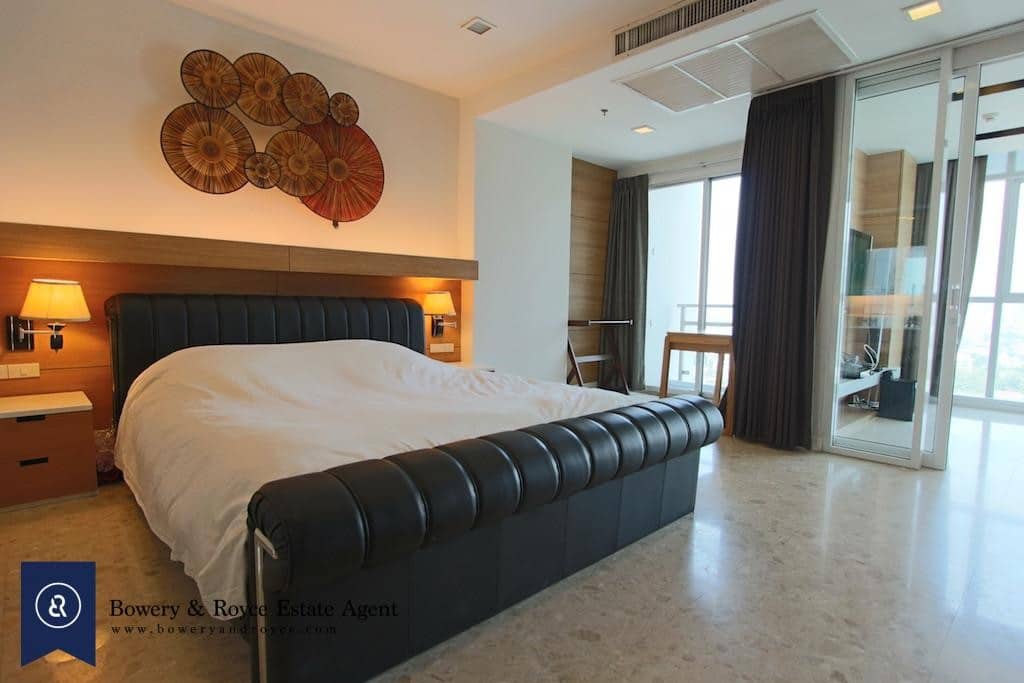 Desirable-One-Bedroom-Condo-for-Rent-in-Ekkamai-1-1024x683