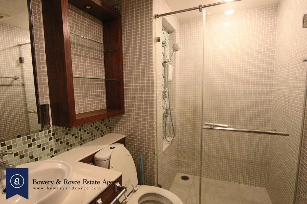 Desirable-two-bedroom-condo-for-rent-in-Ekkamai-11-1024x682