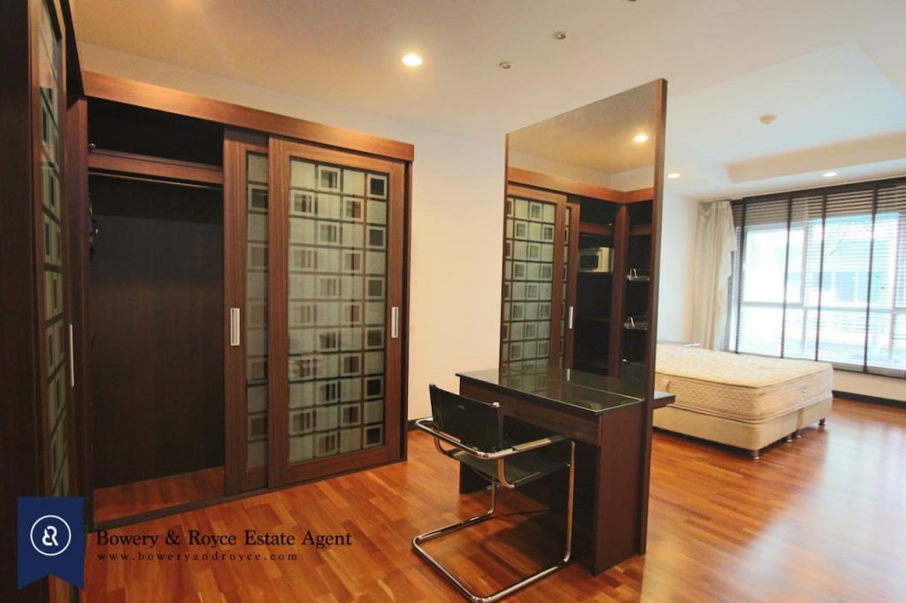 Desirable-two-bedroom-condo-for-rent-in-Ekkamai-6-1024x682