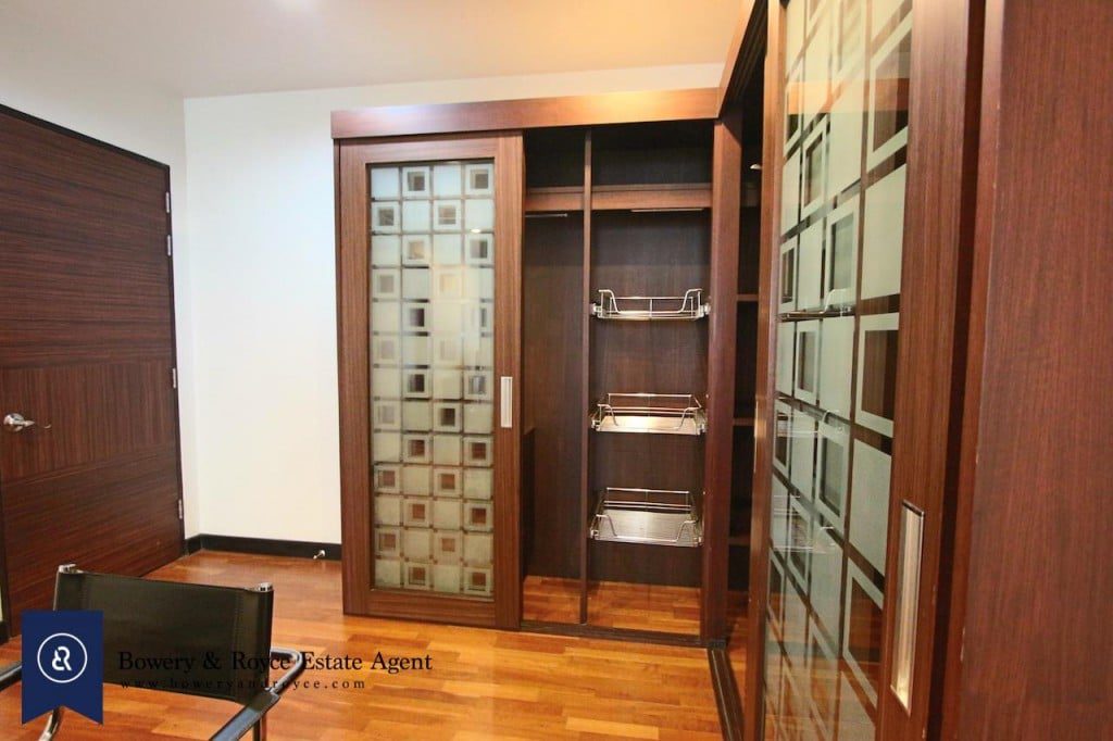 Desirable-two-bedroom-condo-for-rent-in-Ekkamai-8-1024x682