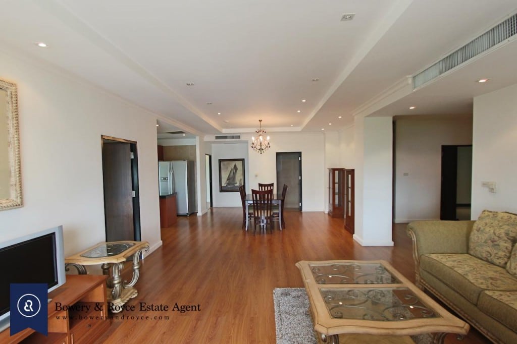 Elegant-Two-Bedroom-Condo-for-Rent-in-Phrom-Phong-2-1024x682
