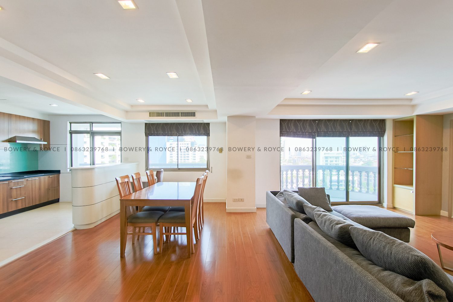 Great Location Three Bedroom Condo for Rent in Phrom Phong-1