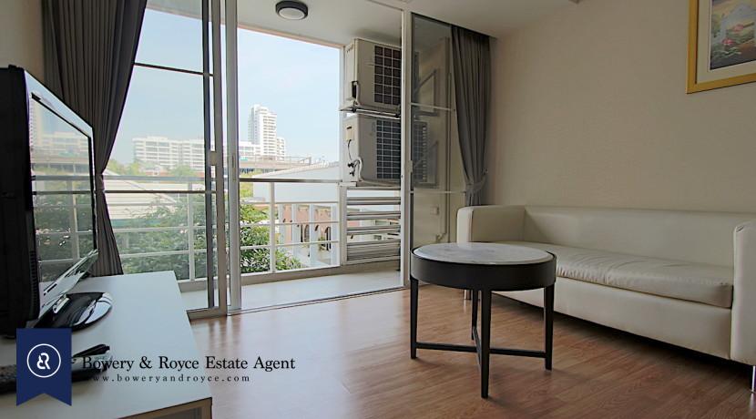 Great-location-one-bedroom-condo-for-rent-in-thonglor-01-830x460
