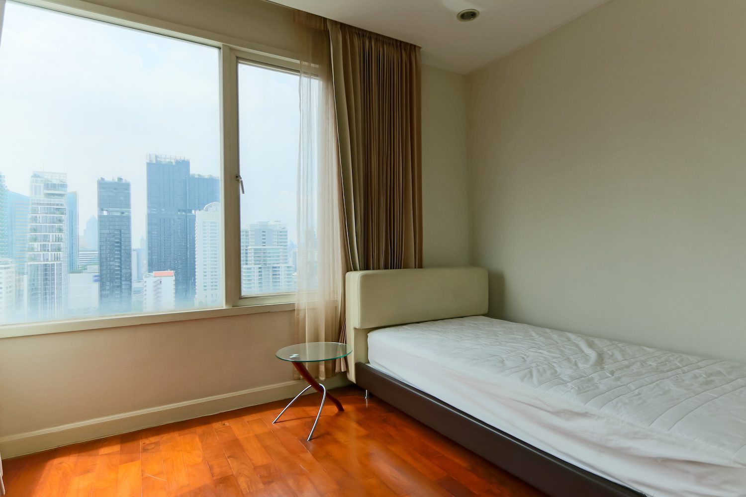 Spacious Two Bedroom Condo for Rent in Phrom Phong