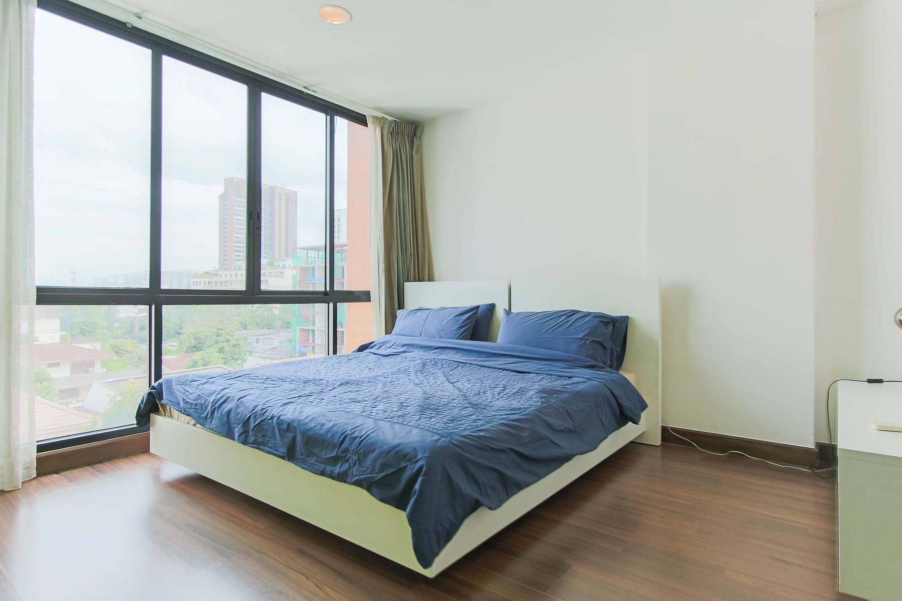 Peaceful two bedroom condo for rent in Ekkamai