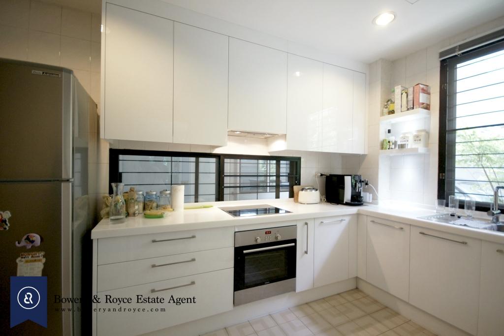 Immaculate-Four-Bedroom-Famliy-House-with-Private-Pool-for-Rent-in-Ekkamai-9-Living-Family-Rm-1