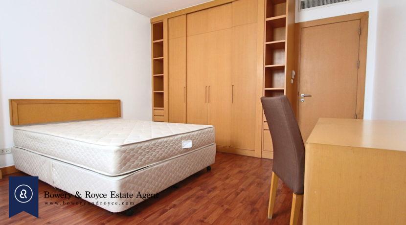 Immaculate Three Bedroom Condo for Rent in Ekkamai