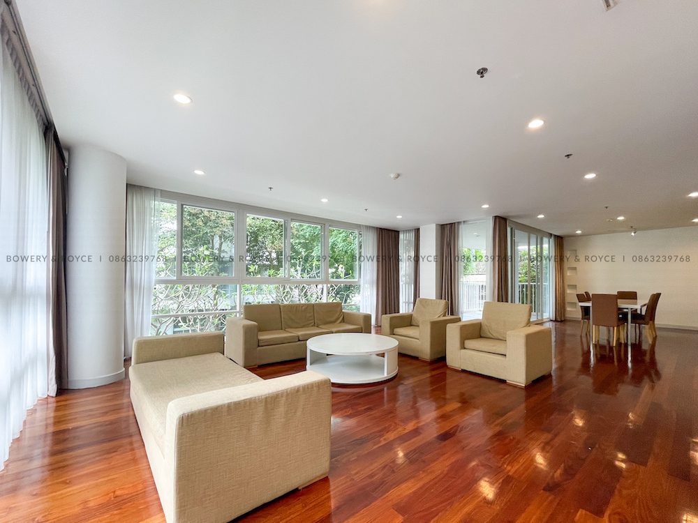 Immaculate Three Bedroom Apartment for Rent in Ekkamai