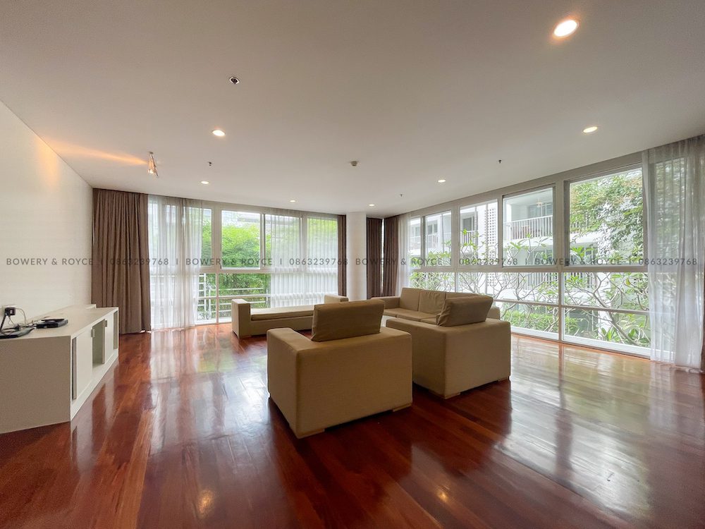 Immaculate Three Bedroom Apartment for Rent in Ekkamai