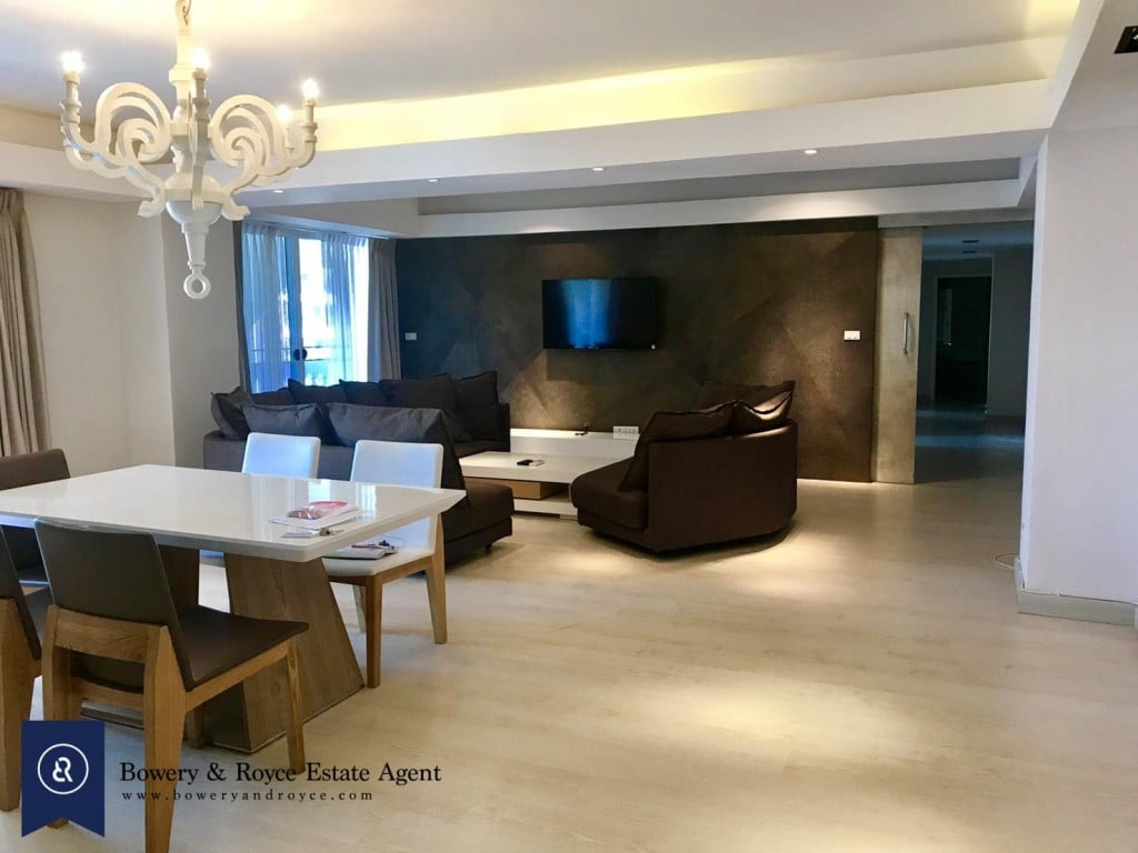 Immaculate Three Bedroom Plus Maid Condo for Rent and for Sale in Phrom Phong