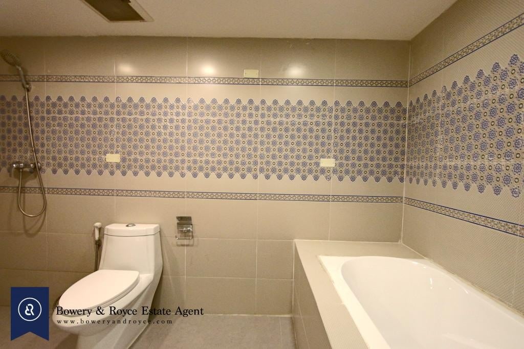 Immaculate Three Bedroom Plus Maid Condo for Rent and for Sale in Phrom Phong