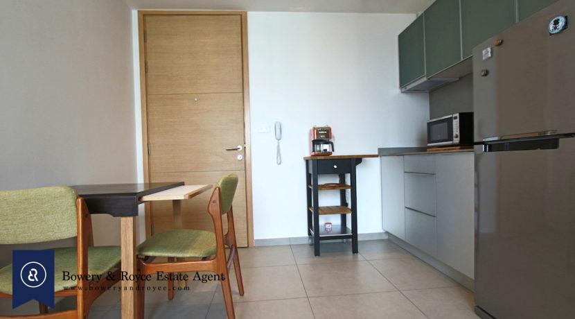 Loft Style One Bedroom Condo for Rent in Ekkamai