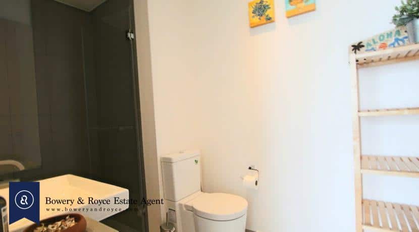 Loft Style One Bedroom Condo for Rent in Ekkamai