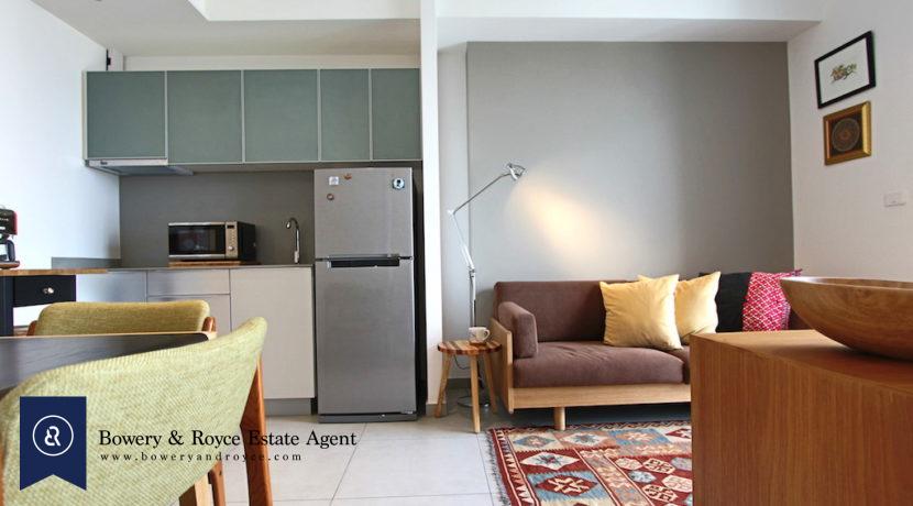 Loft Style One Bedroom Condo for Rent in Ekkamai