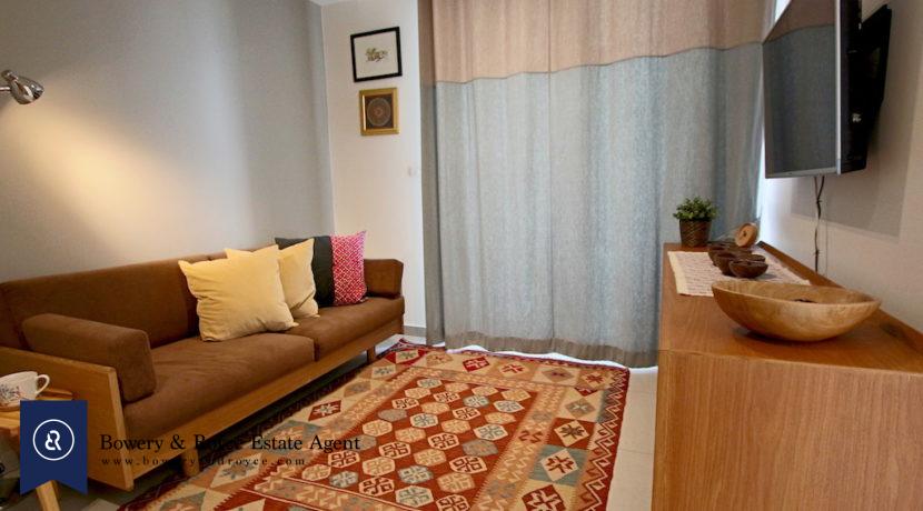 Loft Style One Bedroom Condo for Rent in Ekkamai